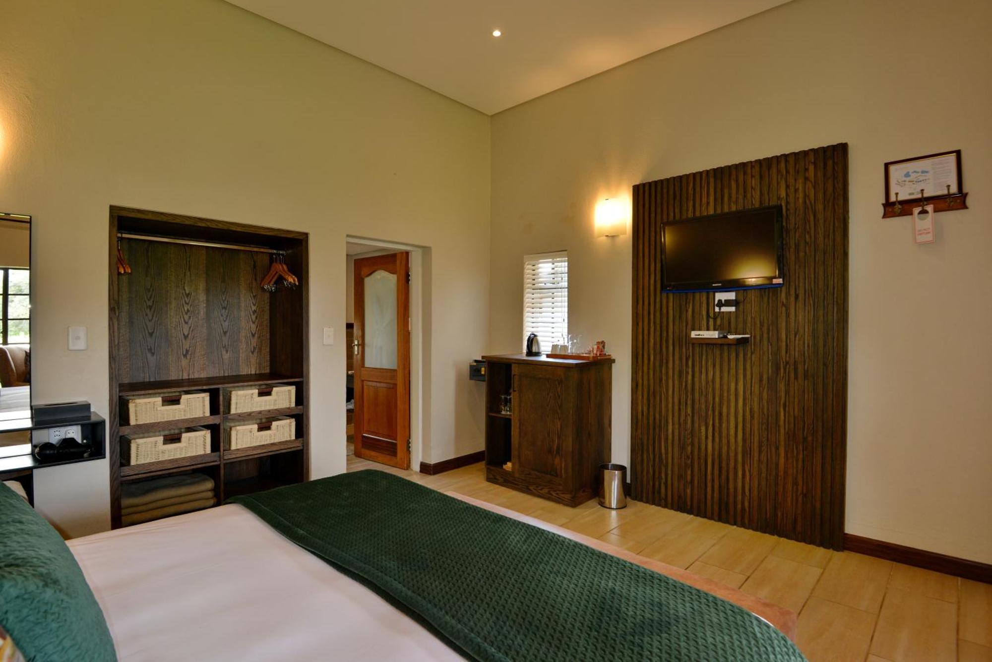 African Hills Safari Lodge & Spa Magaliesburg Exterior photo