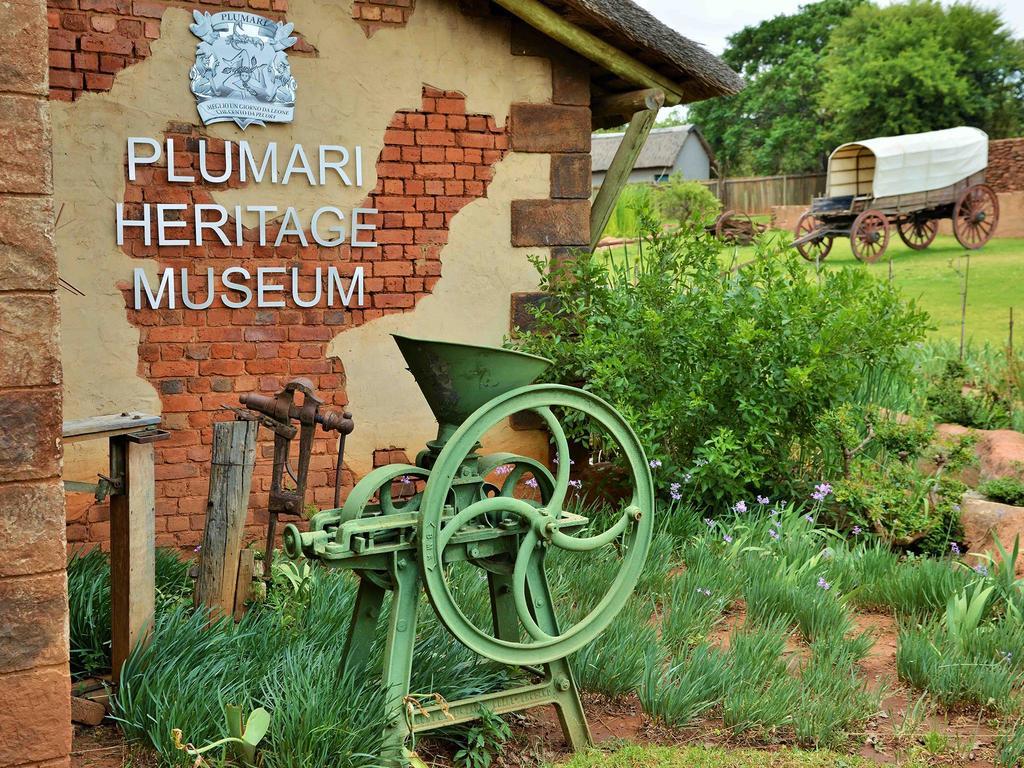 African Hills Safari Lodge & Spa Magaliesburg Exterior photo